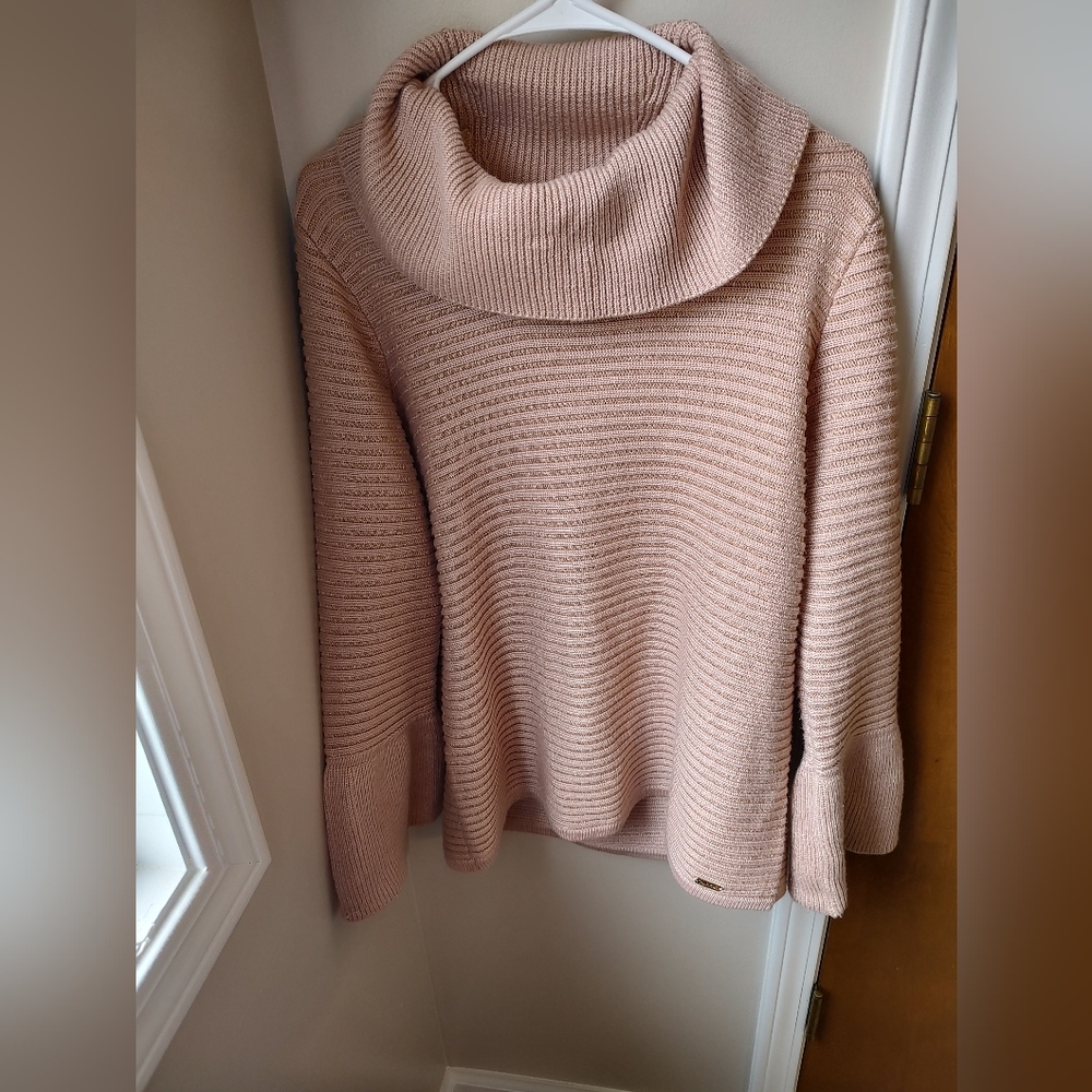 Calvin Klein Sweater Cowlneck Bell Sleeves Pink w/Gold metallic Strands Size S